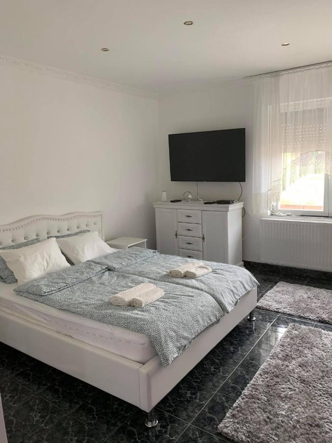 Magic Vendeghaz Daire Abádszalók Dış mekan fotoğraf